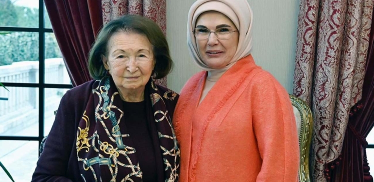 Emine Erdoğan, Semahat Arsel ile bir araya geldi