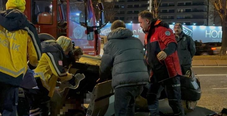 Feci kaza sonrası duygulandıran anlar! Yaralı halde başından bir an olsun ayrılmadı