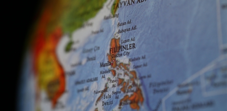 Filipinler’de 359 kişiyi taşıyan feribot battı. En az 15 ölü