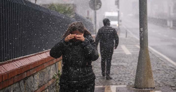 İçişleri ve Valilik’ten peş peşe uyarı: Kuvvetli yağış, fırtına ve sert hava geliyor