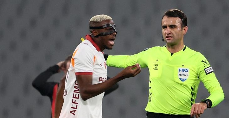 Karagümrük-Galatasaray maçının tartışmalı pozisyonları Trio’da değerlendirildi! ‘Yüzde yüz doğru karar’