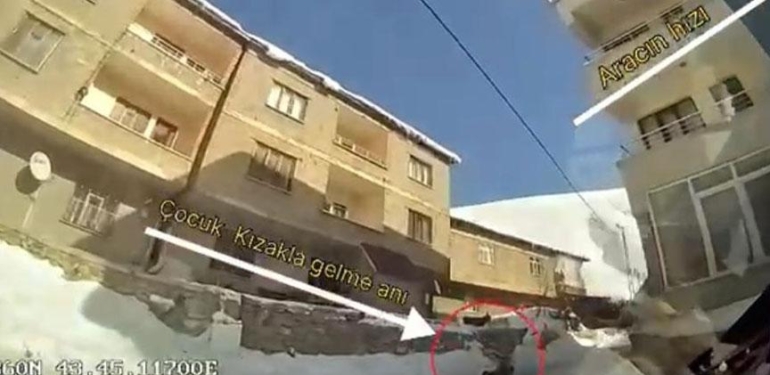 Korkunç son! 11 yaşındaki Lezgin kızakla kayarken otobüsün altında can verdi