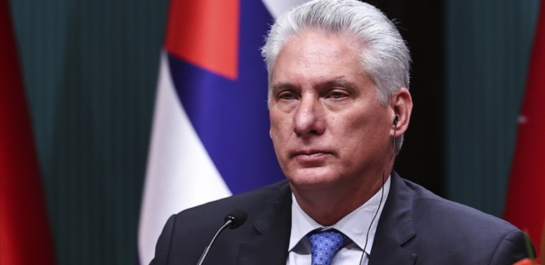 Küba liderinden “Bize kimse ne yapacağımızı dikte edemez” çıkışı