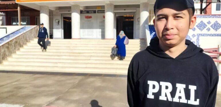 Lise öğrencisi lenf kanserini kendi kök hücreleriyle yendi