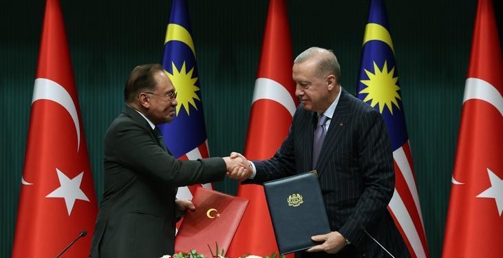 Malezya Başbakanı İbrahim’e Cumhuriyet Nişan’ı tevcih edildi