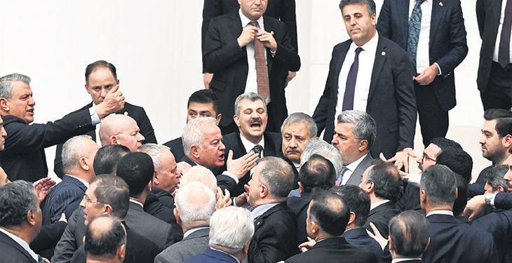 Meclis’te soyadı tartışması