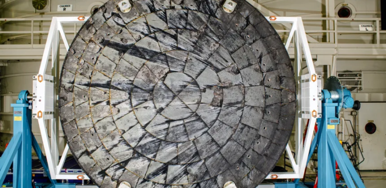 NASA’dan Ay görevinde büyük risk. “Isı kalkanı eriyebilir”