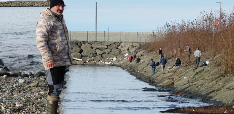 Onlarca kişi sahile koştu! ‘Haberi duyduk, biz de geldik’