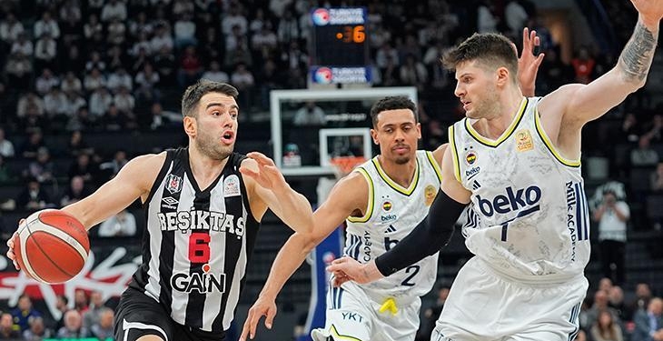 Potada nefes kesen derbi! Fenerbahçe, Beşiktaş’ın serisine son verdi