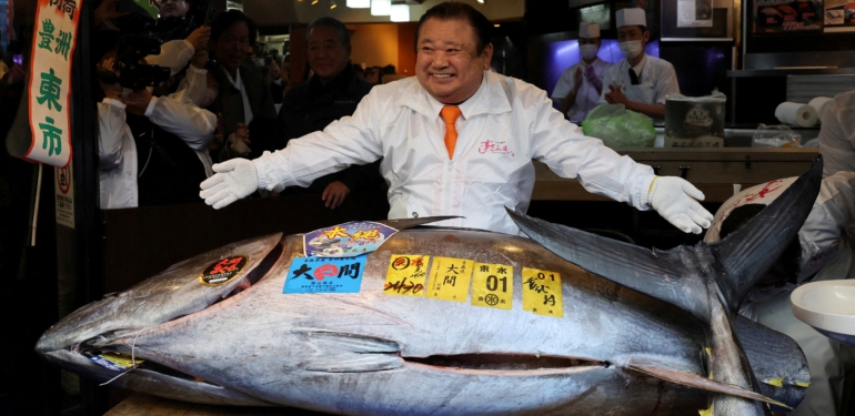 Rekorlar altüst oldu. Dev orkinos 3,2 milyon dolara satıldı