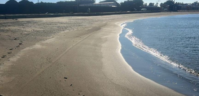 Sahile gelen vatandaşlar şoke oldu! ‘şaşırdık, neden olduğunu bilmiyoruz’