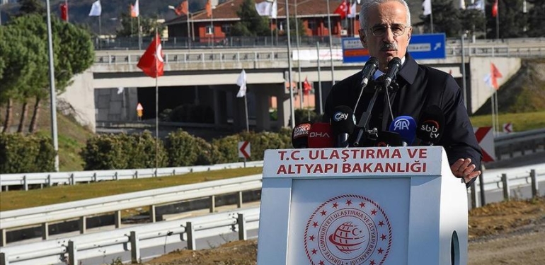 ‘Samsun’daki Yeşilkent Kavşağı sayesinde yıllık 645 milyon lira tasarruf sağlayacağız’