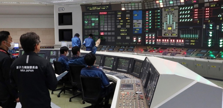 Sistem alarm verdi. Dünyanın en büyük nükleer santrali açılamadı