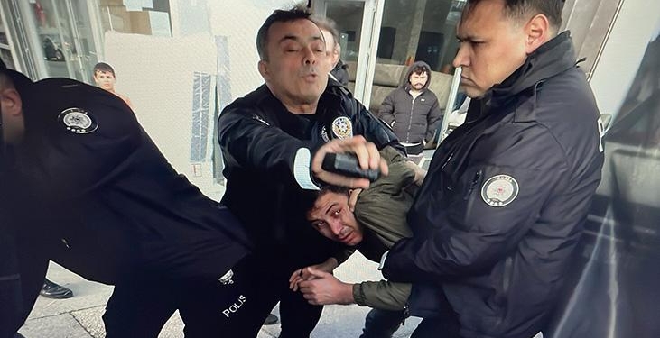 Son dakika… Bursa Büyükşehir Belediye Başkanı Bozbey’e saldırı girişimi