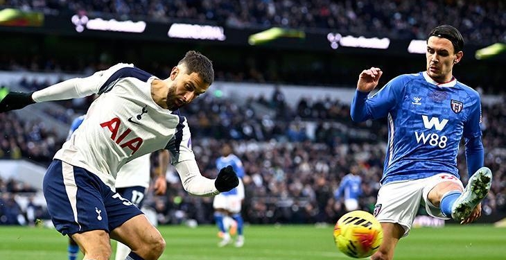 Tottenham sahasında 2 puan bıraktı