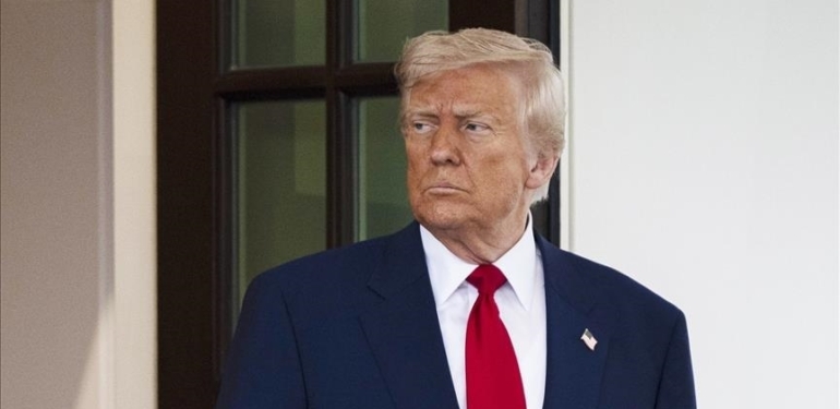 Trump’tan Grönland planını kabul etmeyen ülkelere gümrük vergisi tehdidi