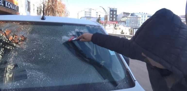 Türkiye buz kesti! Kars’ta termometreler -32’yi gördü, hayat durma noktasına geldi