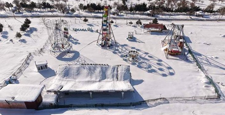 Van’da lunaparkta feci kaza! Oyun alanının çatısı çöktü