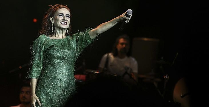 Yıldız Tilbe’den sevgili itirafı! Canlı yayında ilk kez açıkladı