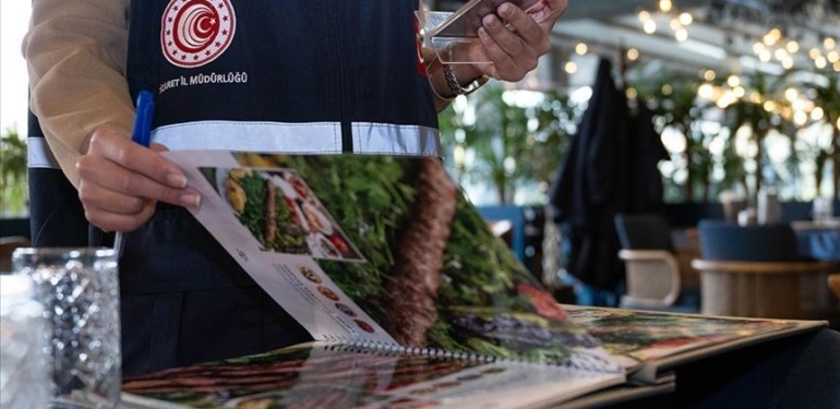 3 adet su için 600 lira ödeme aldı: Ticaret Bakanlığı para cezası uyguladı