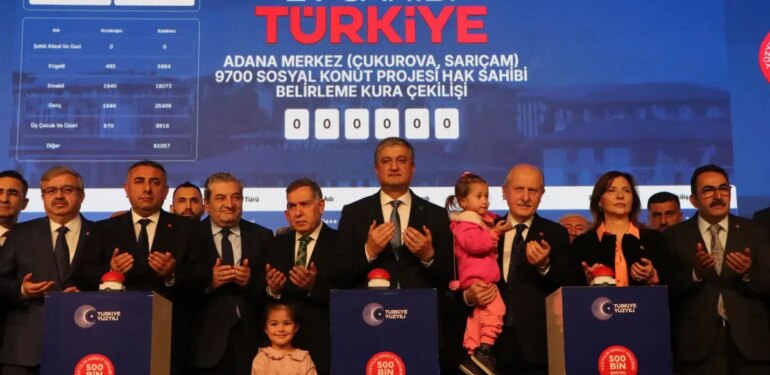 Adana’da 12 bin 400 konut için kura çekimi yapıldı