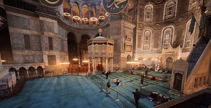 Ayasofya-i Kebir Camii ibadete hazır