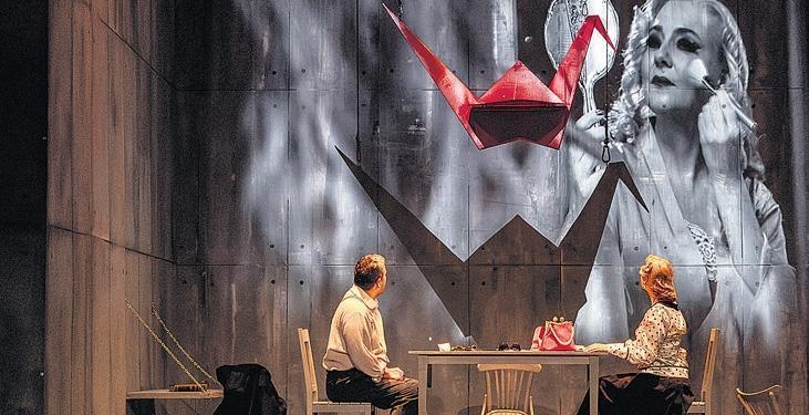 Aynı sahnede iki opera