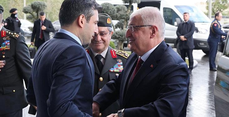 Bakan Güler, Özdemir Bayraktar anısına hazırlanan belgeselin gösterimine katıldı