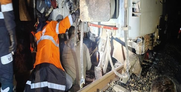 Balıkesir’de facianın eşiğinden dönüldü! Yolcu treni raydan çıktı