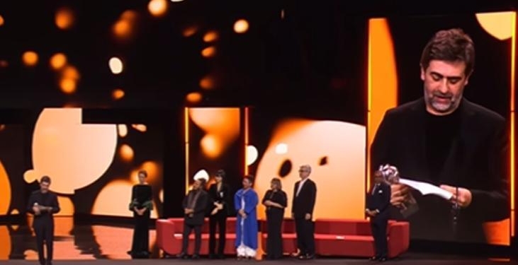 Berlin Film Festivali’nde gergin anlar: Alman Bakan sahneyi terk etti