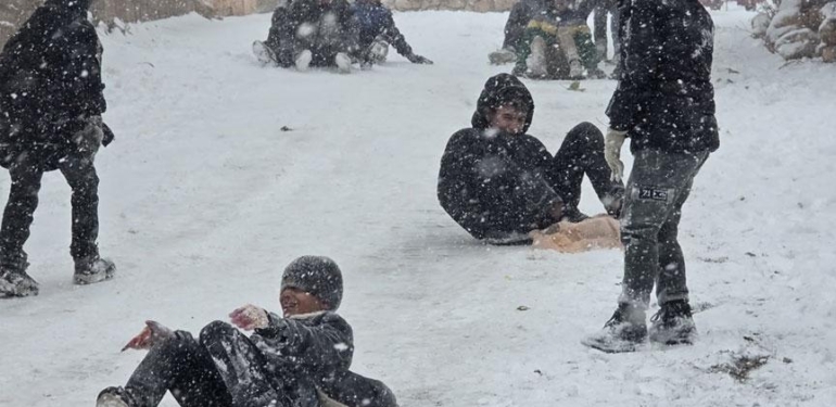 Canlı Anlatım: Son dakika… Eğitime kar engeli! 2 kentte okullar tatil edildi