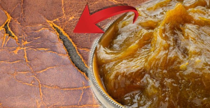 Deri eşyalar çatladıysa uygulayın! Sabunlu suyla başlayın, kredi kartıyla sürün