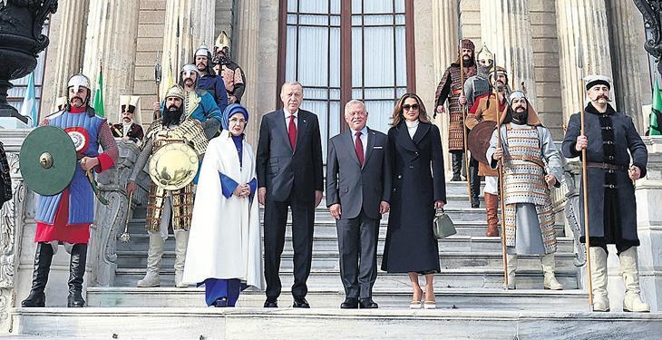 Dolmabahçe’de kritik görüşme