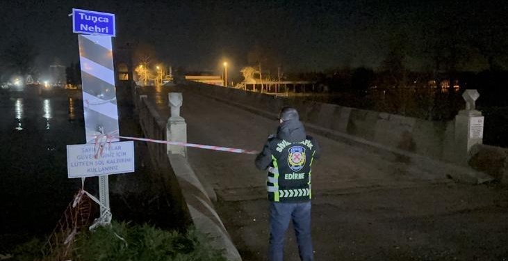 Edirne’de taşkın alarmı: Tunca Köprüsü trafiğe kapatılıyor!