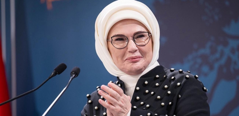 Emine Erdoğan’dan AK Parti’nin “Köklerden Geleceğe Kadın Kolları Teşkilat Çalıştay”ı paylaşımı