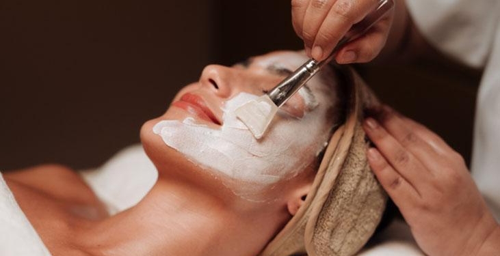 Evde doğal botoks olur mu demeyin… Kırışıklıkları azaltan yöntem