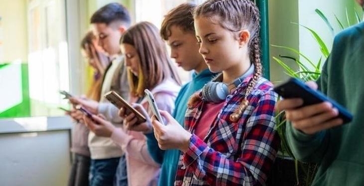 Facebook ve Instagram’a çocuk istismarı nedeniyle dava açıldı