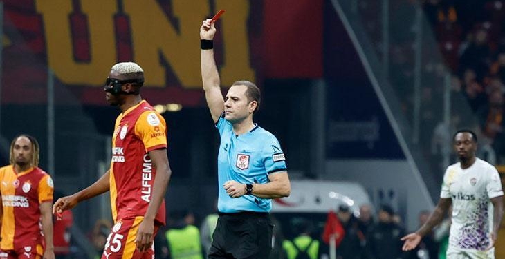 Galatasaray-Eyüpspor maçının tartışmalı pozisyonlarını eski hakemler değerlendirdi! ‘Daha net bir açı olamaz’