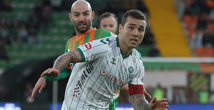 Galatasaray maçı öncesi Konyaspor’da kadro dışı kararı!