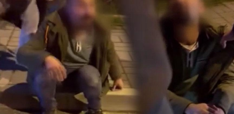 Gizlice görüntülerini çekti! Genç kadın tekme tokat saldırdı: Sana acıdığımı mı sanıyorsun?