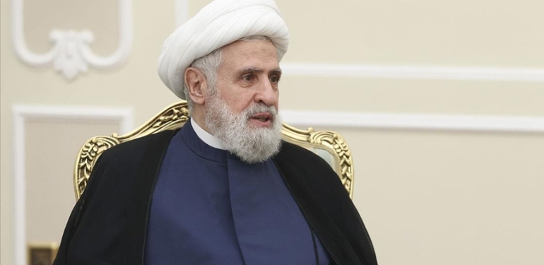 Hizbullah lideri Kasım, silahlarını teslim etmeyeceklerini yineledi