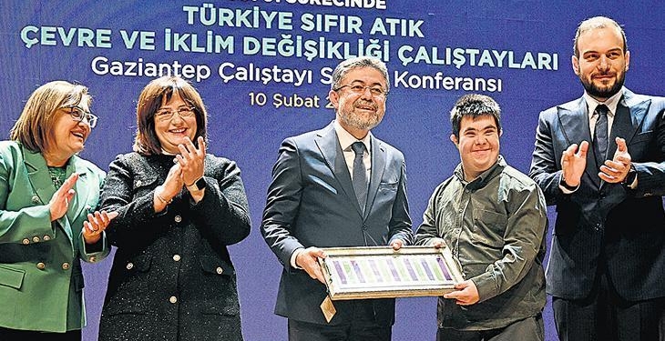 İsrafla su da çöpe gidiyor