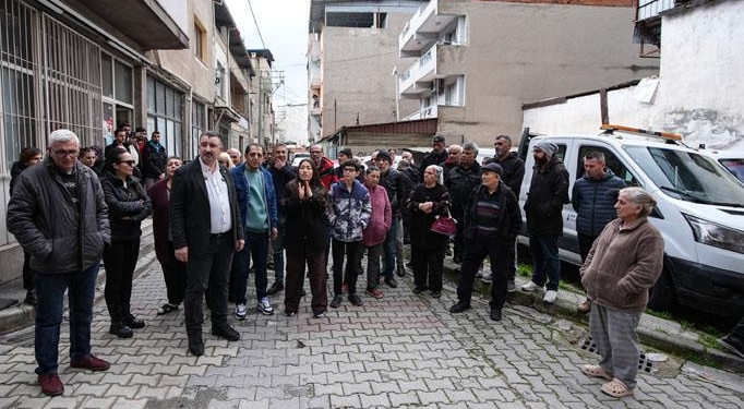 İzmir’de mahalleliden Buca Onat Tüneli tepkisi! 150 evde hasar iddiası
