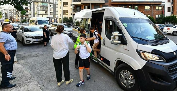 İzmir’de öğrenci servis ücretleri belli oldu
