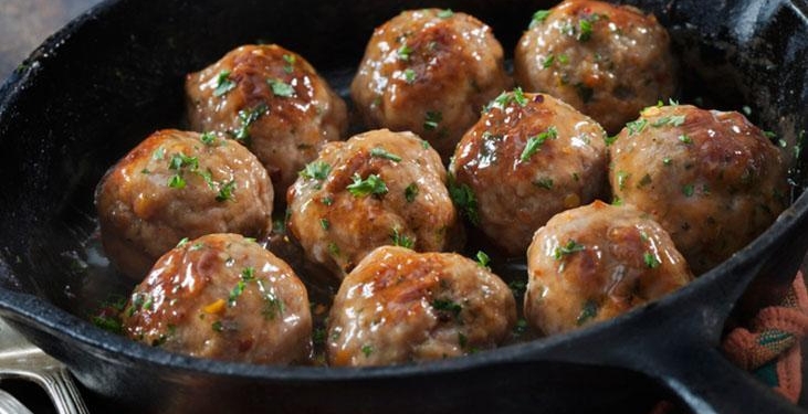 Mangal tadında lokum gibi tavuk köfte tarifi! Sofranın yıldızı, tadı nefis