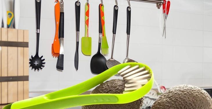 Mutfaktaki en gereksiz aletmiş! Bütün şefler aynı fikirde, avokadoyu dilimlemek zor değil