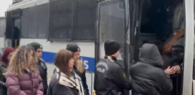 ‘OnlyFans’ta müstehcen içerik paylaşanlara operasyon! 16 şüpheli adliyeye sevk edildi