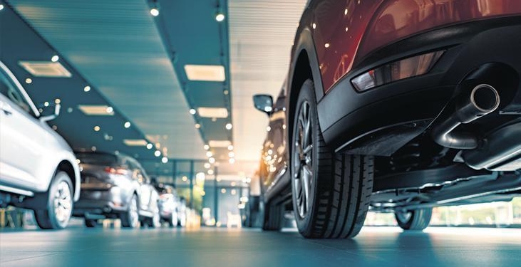 Oto kiralamada yaş sınırı geliyor