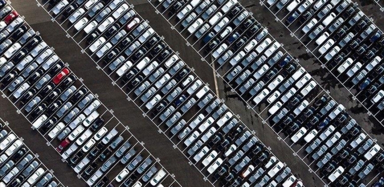 Otomotiv endüstrisi ihracatta gaz kesmiyor