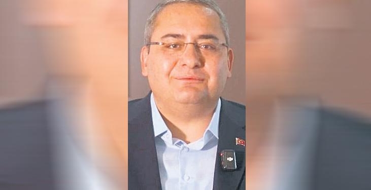 ‘Özel ağır hakaretlerde bulundu’ dedi, istifa etti